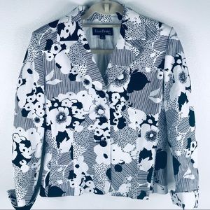 Suit Jacket Perfect to dress to impress!